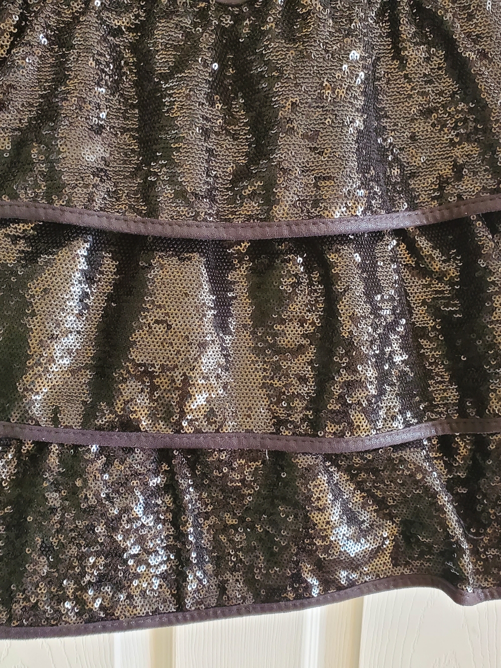 Black Sequin Tiered Skirt Look Purse
